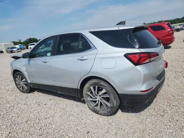 3GNAXKEV7NL212184 2022 CHEVROLET EQUINOX - Image 2