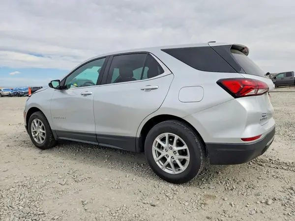 3GNAXKEV7NL241071 2022 CHEVROLET EQUINOX - Image 2