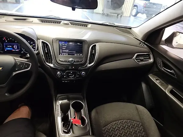 3GNAXKEV7NL262437 2022 CHEVROLET EQUINOX - Image 1