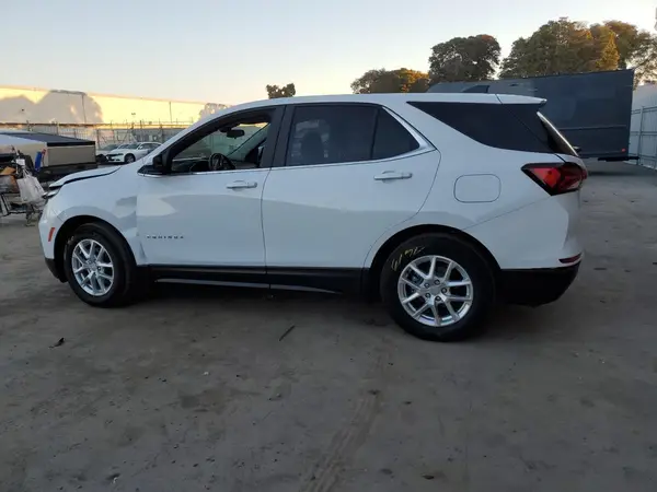 3GNAXKEV7NL303293 2022 CHEVROLET EQUINOX - Image 2