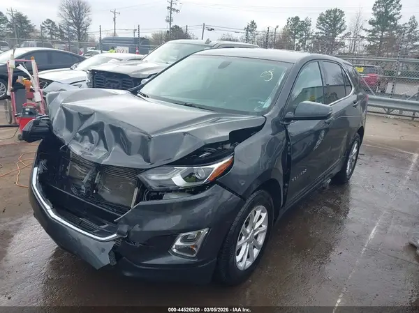 3GNAXKEV8KL118732 2019 CHEVROLET EQUINOX - Image 2