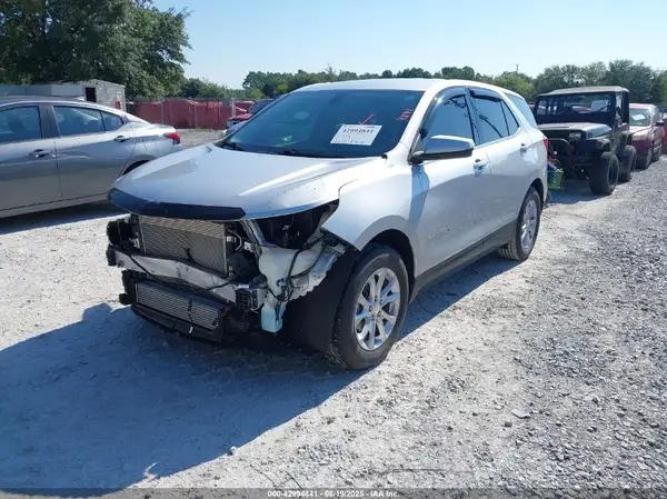 3GNAXKEV8KS674996 2019 CHEVROLET EQUINOX - Image 2