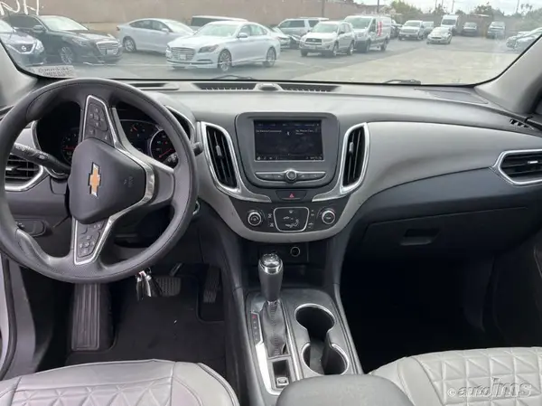 3GNAXKEV8LS583583 2020 CHEVROLET EQUINOX - Image 1