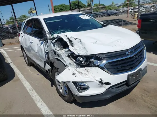 3GNAXKEV8LS588248 2020 CHEVROLET EQUINOX - Image 1