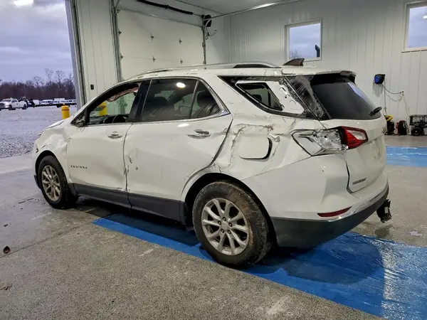 3GNAXKEV8LS686664 2020 CHEVROLET EQUINOX - Image 2