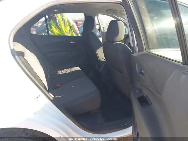 3GNAXKEV8MS152582 2021 CHEVROLET EQUINOX - Image 8