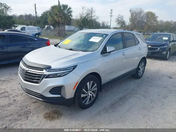 3GNAXKEV8NL138225 2022 CHEVROLET EQUINOX - Image 2