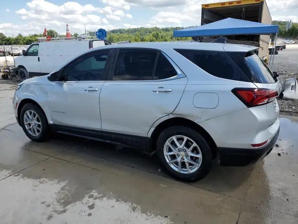 3GNAXKEV8NL186615 2022 CHEVROLET EQUINOX - Image 2