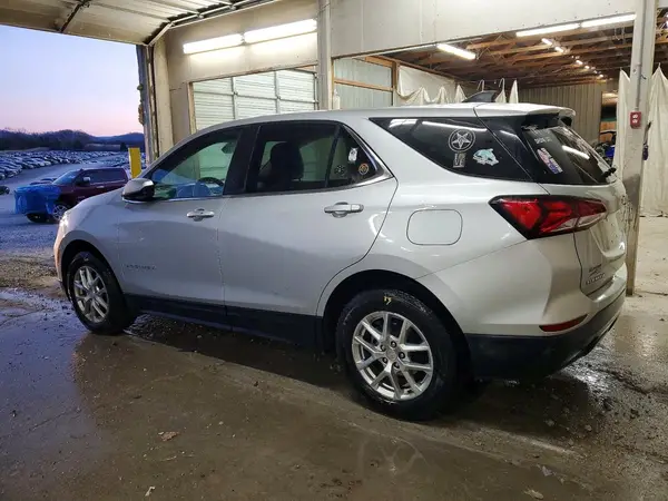 3GNAXKEV8NL243878 2022 CHEVROLET EQUINOX - Image 2
