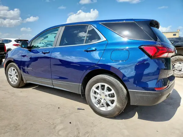 3GNAXKEV8NL303741 2022 CHEVROLET EQUINOX - Image 2
