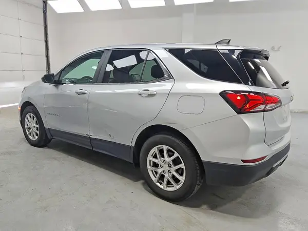 3GNAXKEV8NS133676 2022 CHEVROLET EQUINOX - Image 2