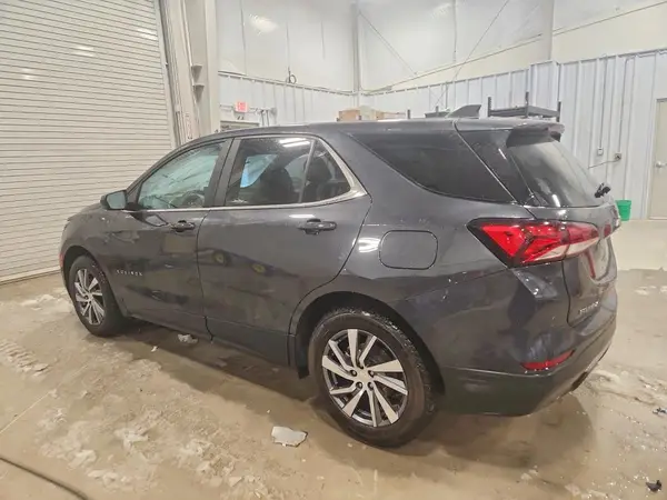 3GNAXKEV8NS213706 2022 CHEVROLET EQUINOX - Image 2