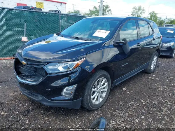 3GNAXKEV9KL183086 2019 CHEVROLET EQUINOX - Image 2