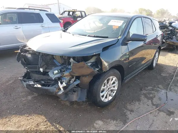 3GNAXKEV9KL300584 2019 CHEVROLET EQUINOX - Image 2