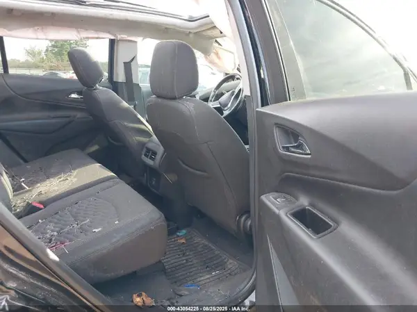 3GNAXKEV9KL361675 2019 CHEVROLET EQUINOX - Image 8