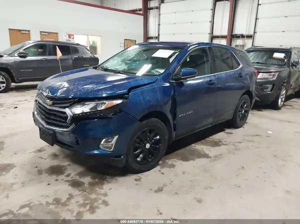 3GNAXKEV9KL382557 2019 CHEVROLET EQUINOX - Image 2