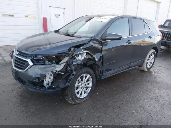 3GNAXKEV9KS500676 2019 CHEVROLET EQUINOX - Image 2