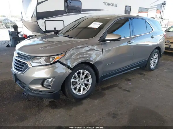 3GNAXKEV9KS560411 2019 CHEVROLET EQUINOX - Image 2