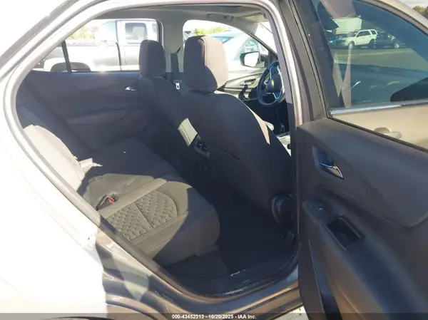 3GNAXKEV9KS575118 2019 CHEVROLET EQUINOX - Image 8