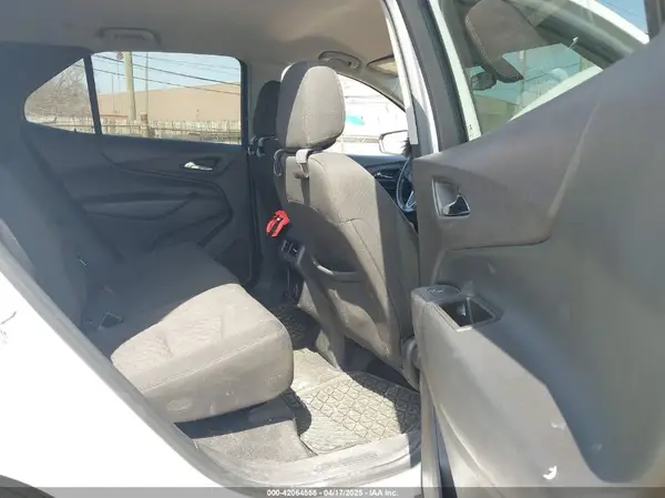 3GNAXKEV9KS590704 2019 CHEVROLET EQUINOX - Image 8