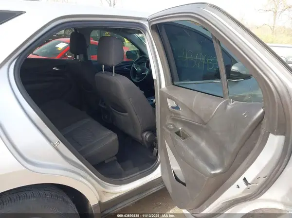 3GNAXKEV9KS625175 2019 CHEVROLET EQUINOX - Image 8