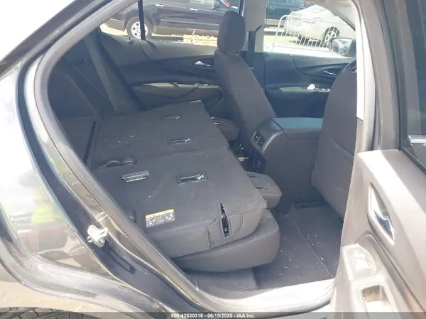 3GNAXKEV9KS625760 2019 CHEVROLET EQUINOX - Image 8