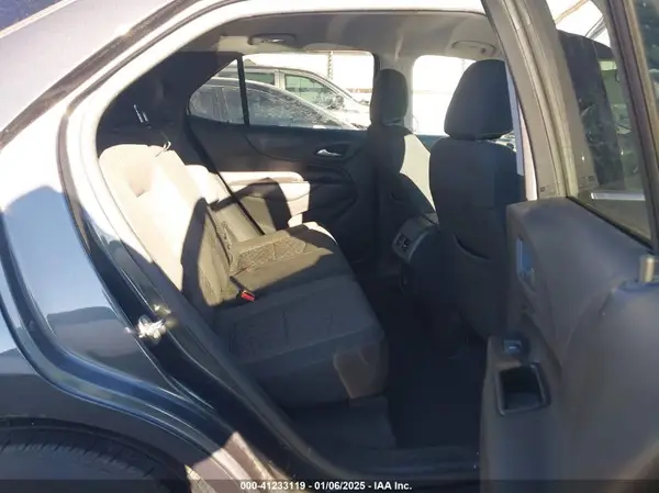 3GNAXKEV9KS636130 2019 CHEVROLET EQUINOX - Image 8