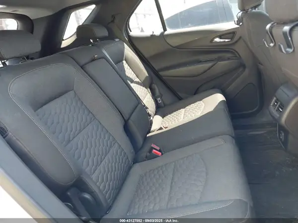 3GNAXKEV9KS639500 2019 CHEVROLET EQUINOX - Image 8