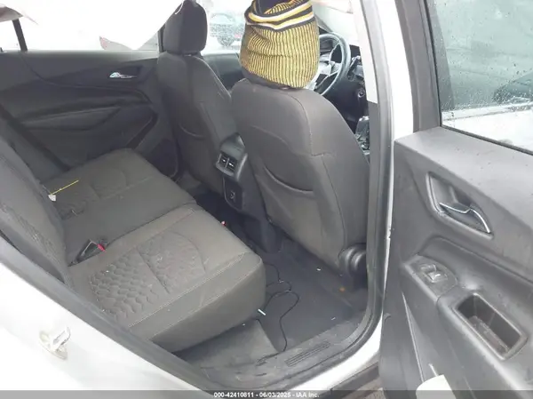 3GNAXKEV9LS518015 2020 CHEVROLET EQUINOX - Image 8