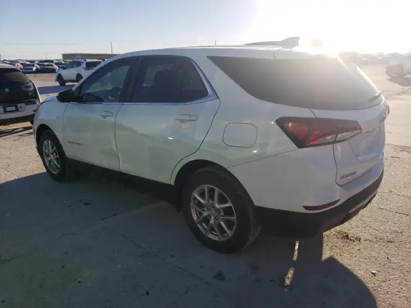 3GNAXKEV9NL105153 2022 CHEVROLET EQUINOX - Image 2