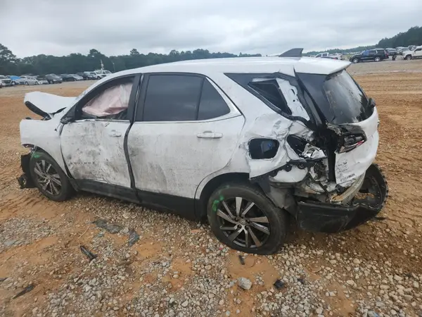 3GNAXKEV9NL131543 2022 CHEVROLET EQUINOX - Image 2