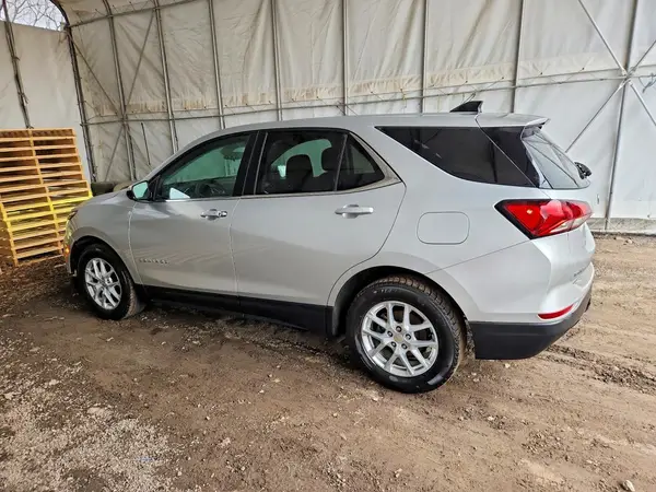 3GNAXKEV9NL267378 2022 CHEVROLET EQUINOX - Image 2