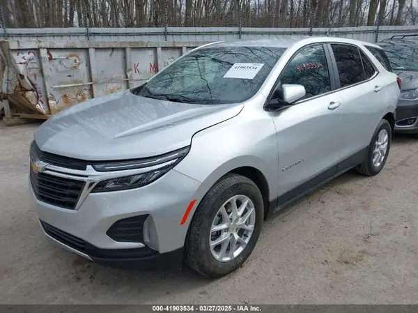 3GNAXKEV9NL268515 2022 CHEVROLET EQUINOX - Image 2