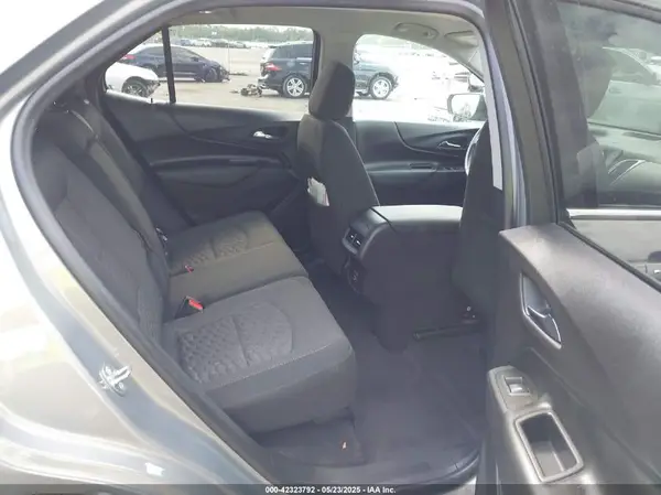 3GNAXKEVXKS586516 2019 CHEVROLET EQUINOX - Image 8
