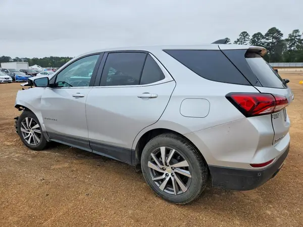 3GNAXKEVXNL258253 2022 CHEVROLET EQUINOX - Image 2