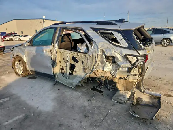 3GNAXKEVXNL263047 2022 CHEVROLET EQUINOX - Image 2