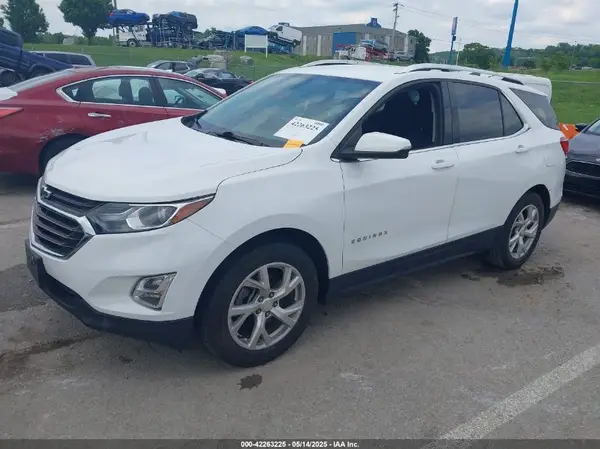 3GNAXKEX0JS608457 2018 CHEVROLET EQUINOX - Image 2