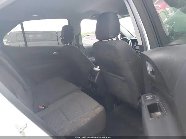 3GNAXKEX0JS608457 2018 CHEVROLET EQUINOX - Image 8