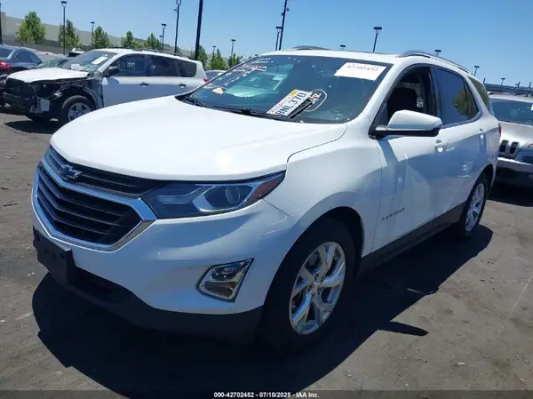3GNAXKEX1JS528066 2018 CHEVROLET EQUINOX - Image 2