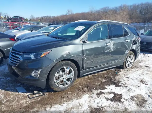 3GNAXKEX1JS572374 2018 CHEVROLET EQUINOX - Image 2