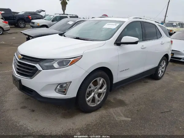 3GNAXKEX2JS621176 2018 CHEVROLET EQUINOX - Image 2