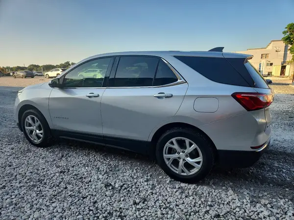 3GNAXKEX3JS505937 2018 CHEVROLET EQUINOX - Image 2