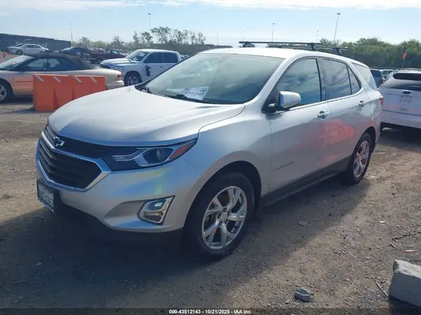 3GNAXKEX3JS523175 2018 CHEVROLET EQUINOX - Image 2