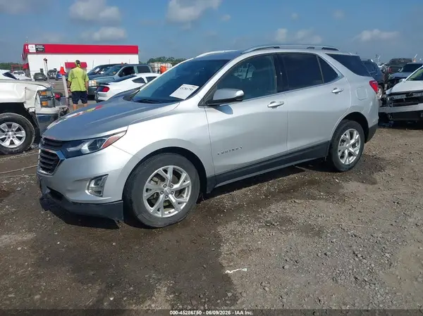 3GNAXKEX3JS565720 2018 CHEVROLET EQUINOX - Image 2