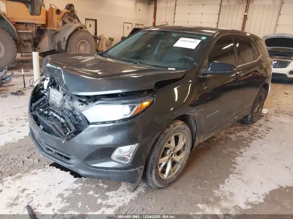 3GNAXKEX4JS557948 2018 CHEVROLET EQUINOX - Image 2