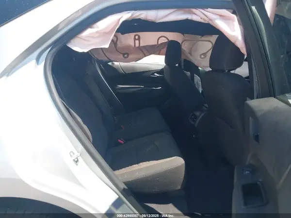3GNAXKEX5JL105677 2018 CHEVROLET EQUINOX - Image 8