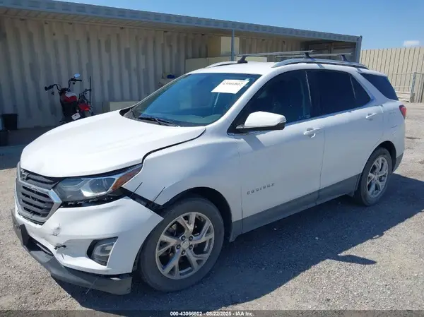 3GNAXKEX8JL362557 2018 CHEVROLET EQUINOX - Image 2