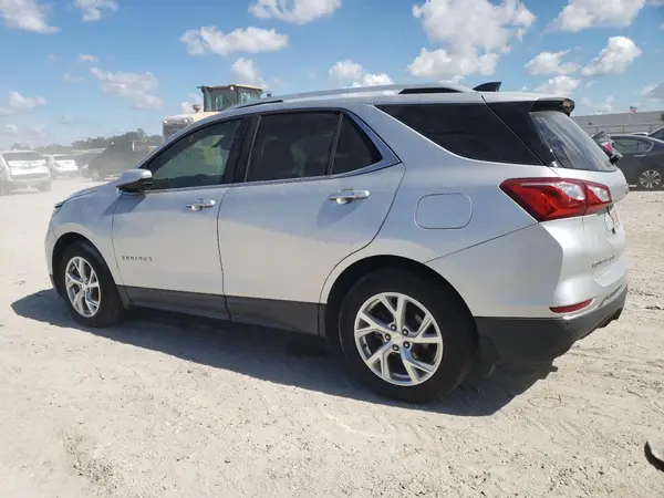 3GNAXKEX8JS529487 2018 CHEVROLET EQUINOX - Image 2