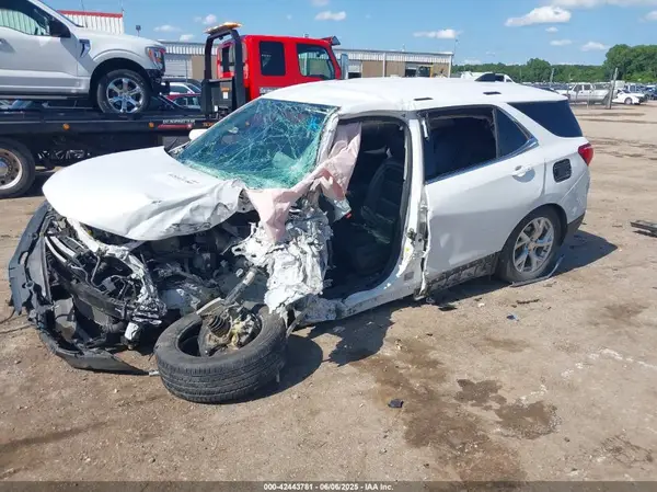 3GNAXKEX9JS526081 2018 CHEVROLET EQUINOX - Image 2