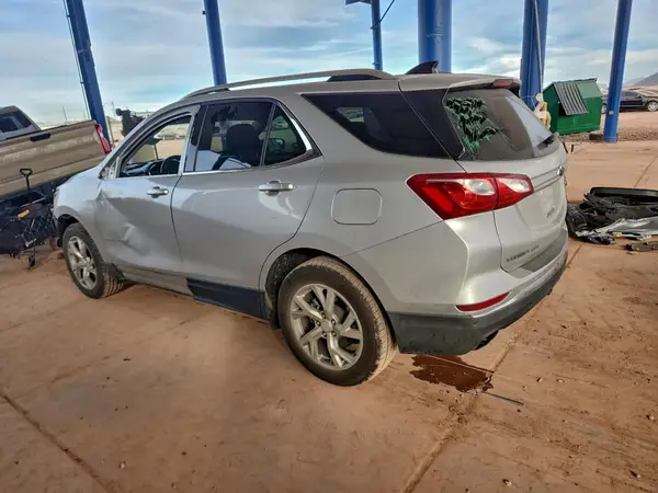 3GNAXLEX2LS596031 2020 CHEVROLET EQUINOX - Image 2